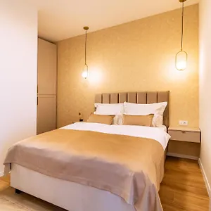 Luxury 2 Bedroom-2 Bathroom With Rooftop Terrace & Luxury App Split